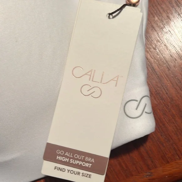 NWT 34DD white zip up front bra - Picture 2 of 5